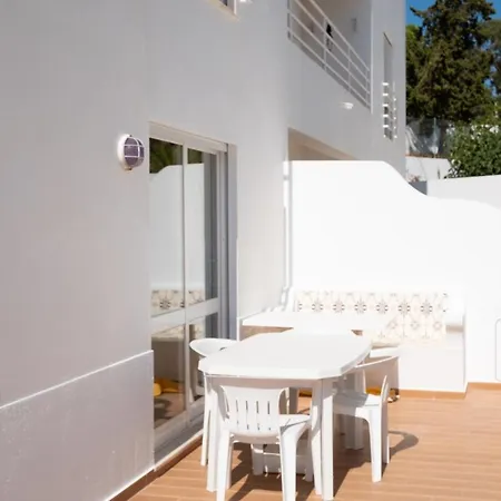Local Living 93 By Destination Algarve Apartamento